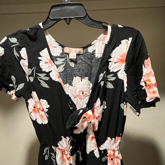 Floral Wide Leg Jumpsuit - Picture 2 of 4